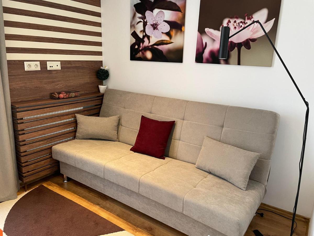 Doczy Private Apartment เดเบรตเซน ภายนอก รูปภาพ