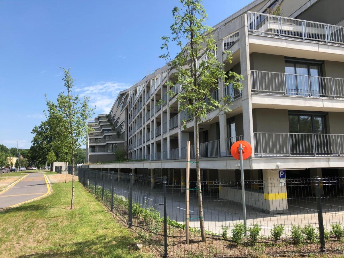 Doczy Private Apartment เดเบรตเซน ภายนอก รูปภาพ