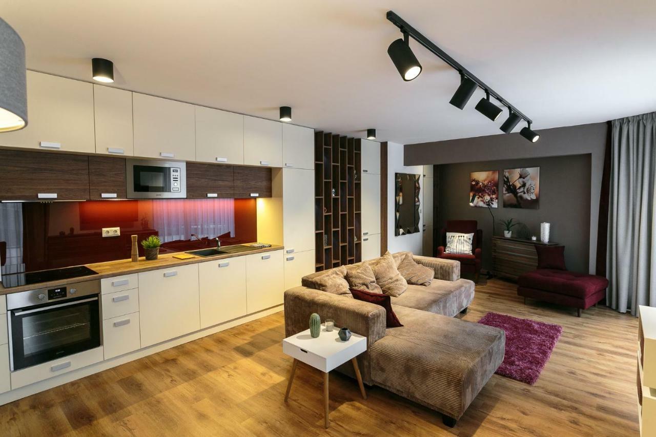 Doczy Private Apartment เดเบรตเซน ภายนอก รูปภาพ