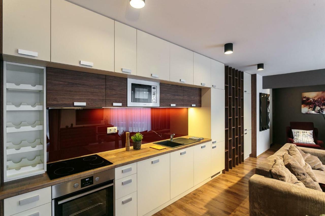 Doczy Private Apartment เดเบรตเซน ภายนอก รูปภาพ