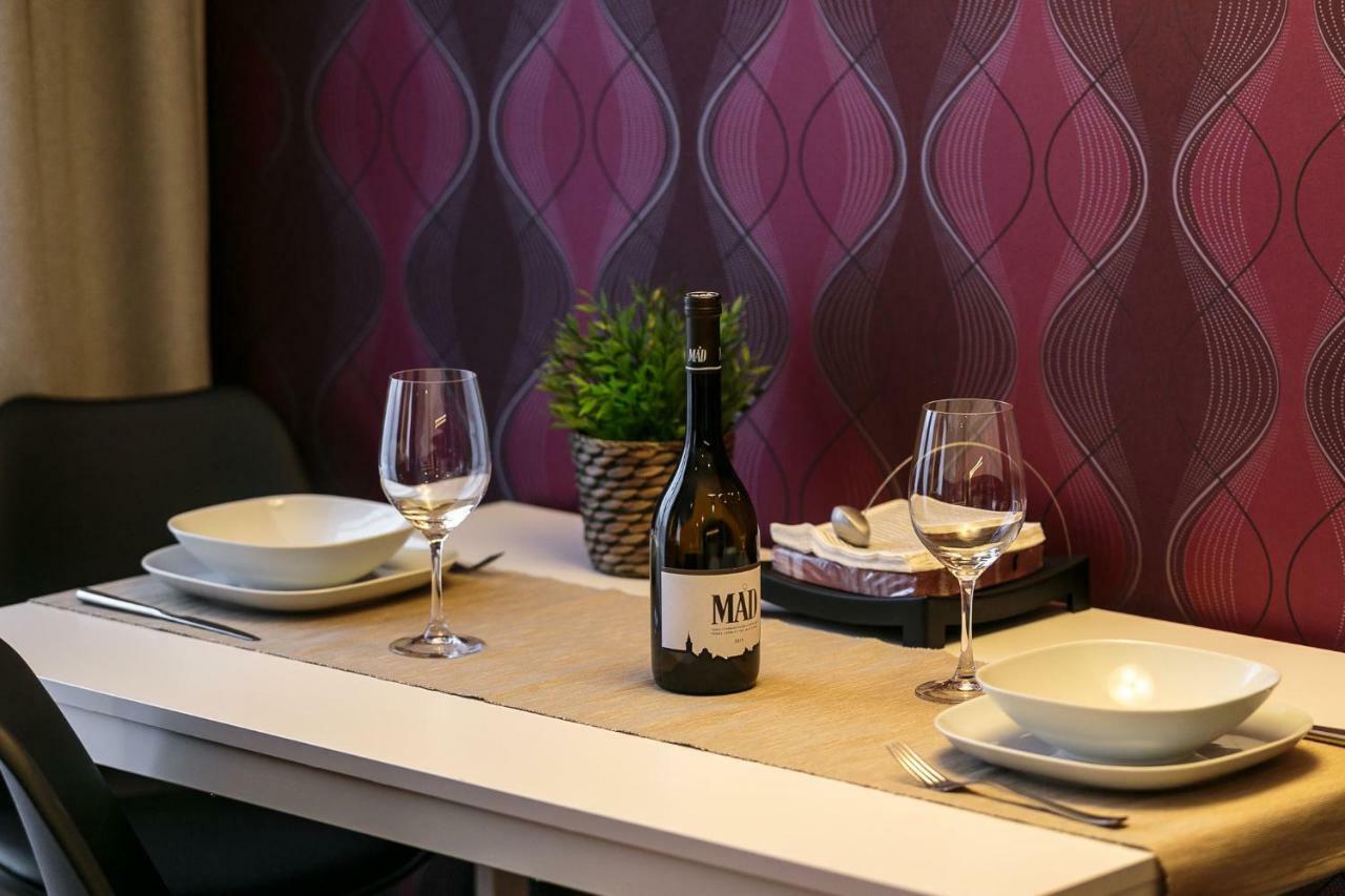 Doczy Private Apartment เดเบรตเซน ภายนอก รูปภาพ