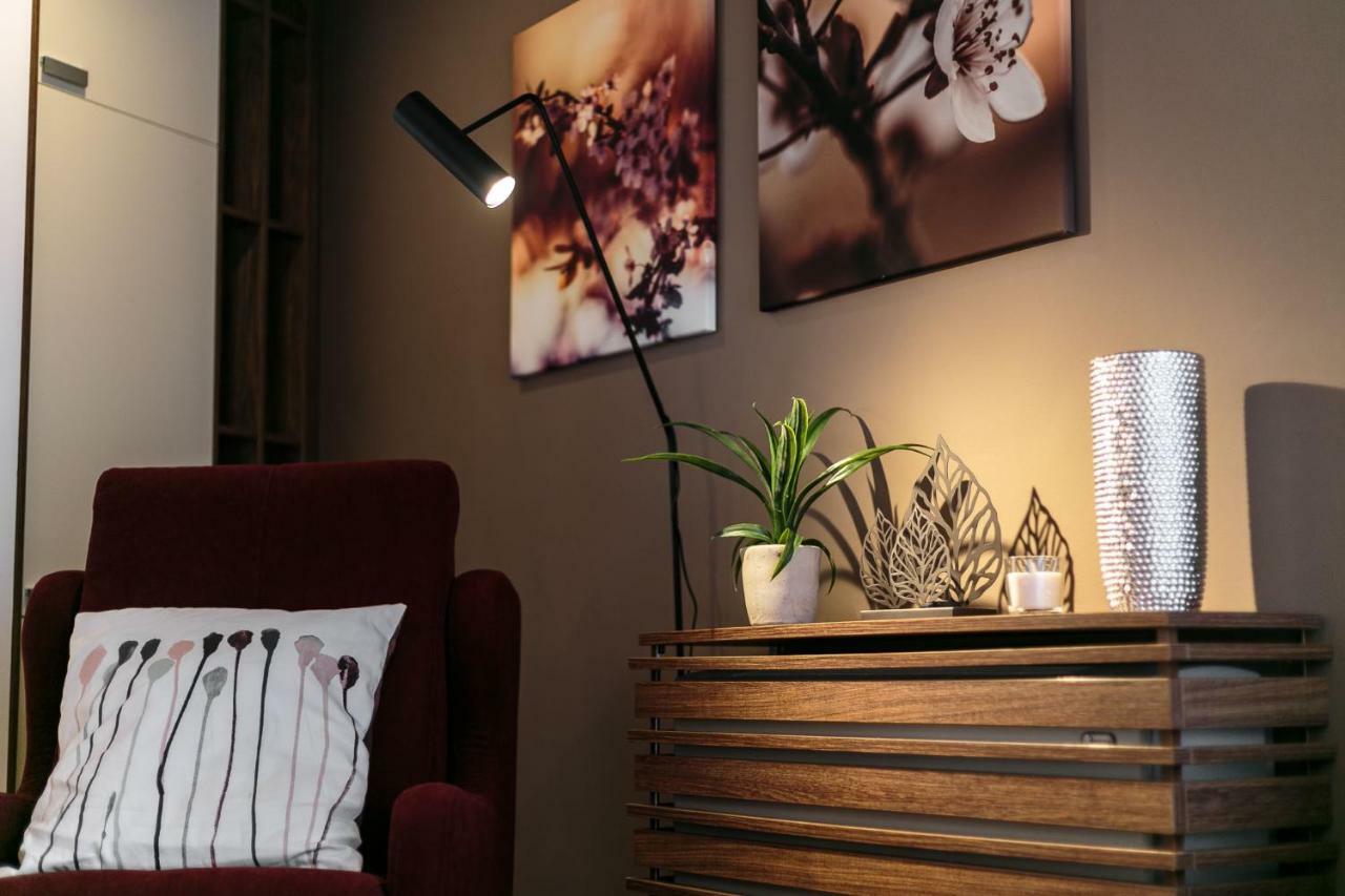 Doczy Private Apartment เดเบรตเซน ภายนอก รูปภาพ